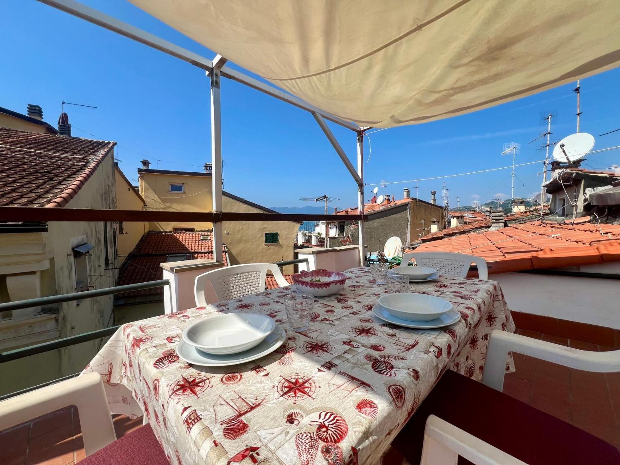 Terrazza Del Centro Apartamento Lerici Exterior foto